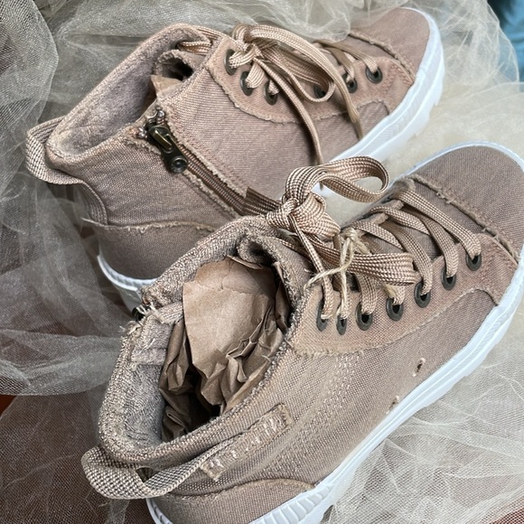 ❤️ BLOWFISH MALIBU 4 earth high top zippered tennis shoes sneakers size 8 - Picture 3 of 8